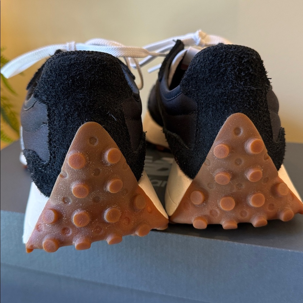 👟 New Balance Women’s 327 Sneakers - Picture 5 of 11